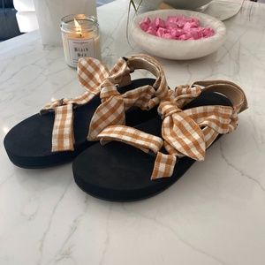 LOEFFLER RANDALL Maisie Gingham Sandals.. Natural " HAY" Color.. SZ 8